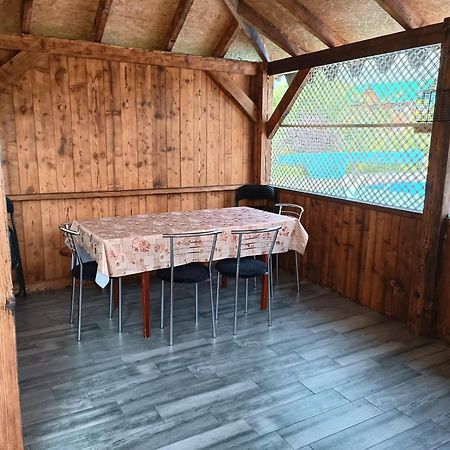 Садиба Янчар Номер Студiо З Басейном Mykulyčyn Exteriér fotografie