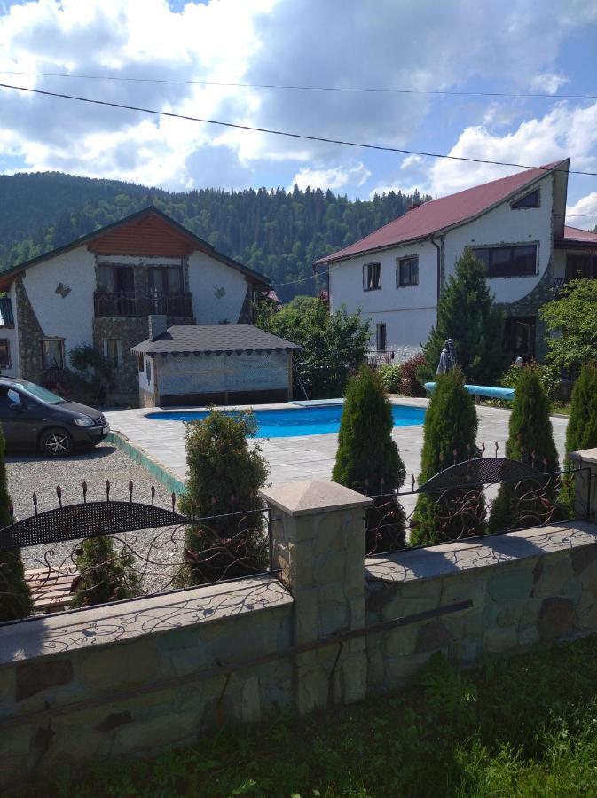 Садиба Янчар Номер Студiо З Басейном Mykulyčyn Exteriér fotografie